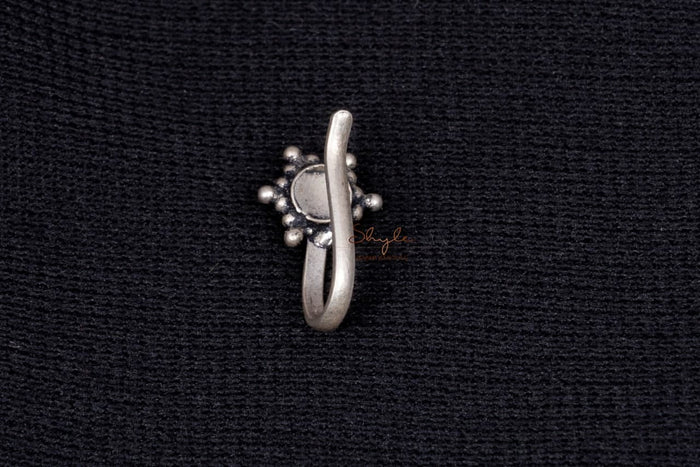 Adya Stone Studded Quirky Clip On