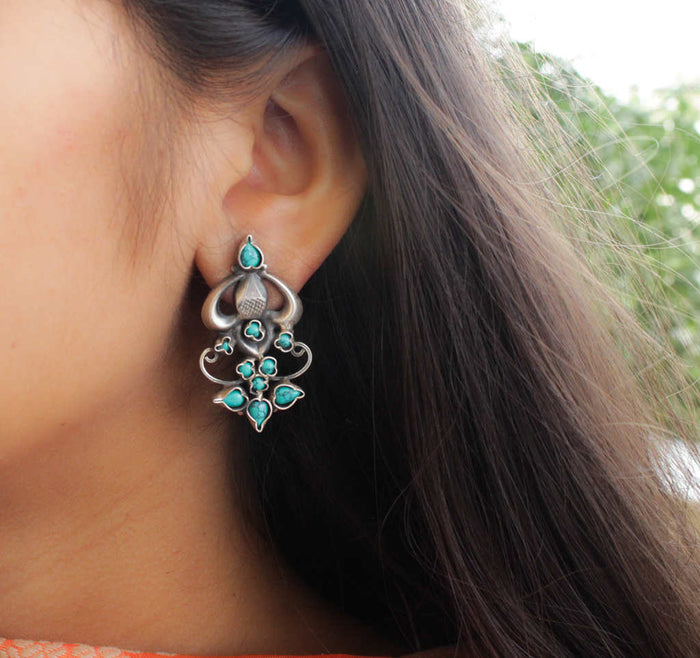 Essence Turquoise studded Classic Earrings