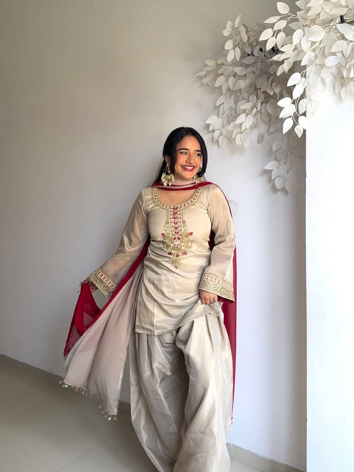 Captivating Charm in Classic Garb