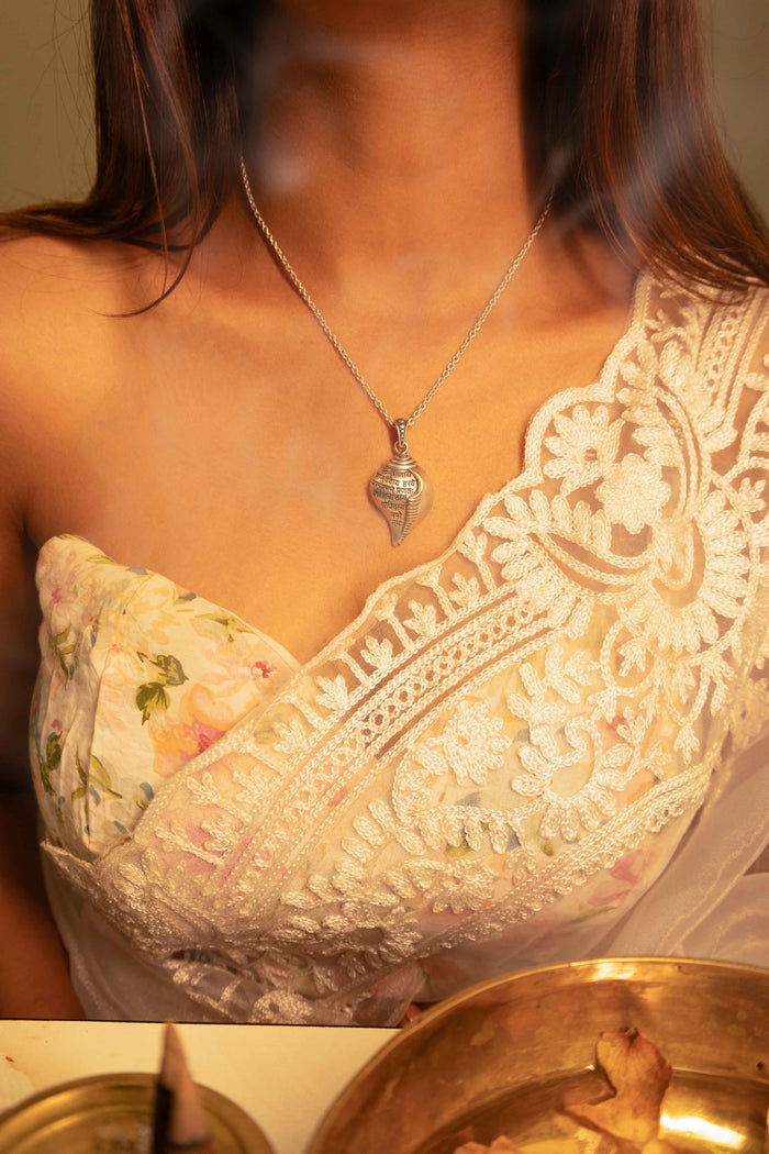 Krishna Vasudevaya Shri Krishna Shankha Necklace