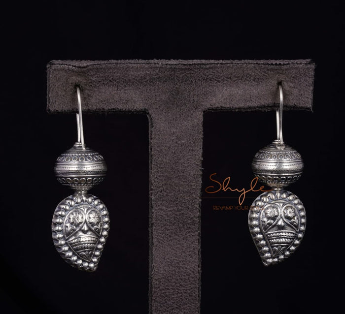 Mizoya Intricate Carry Drop Earrings back