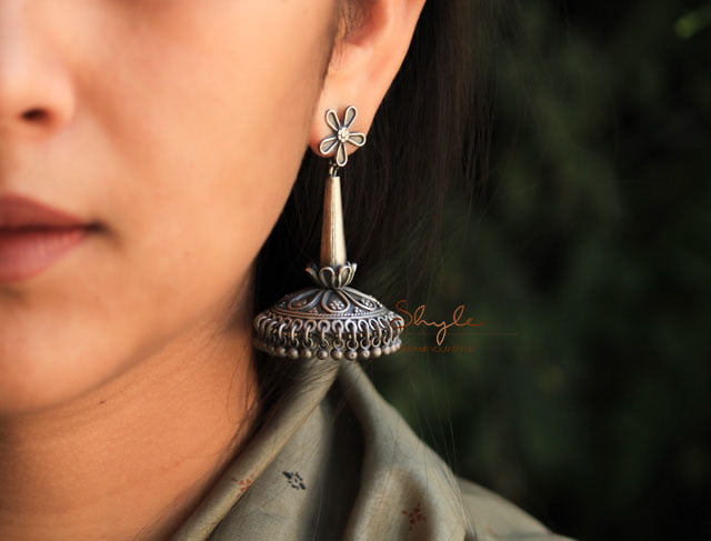 Moh Blooming Flower Statement Jhumka model