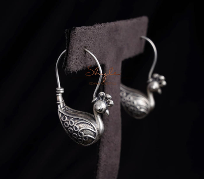 Moh Intricate Statement Peacock Balis side