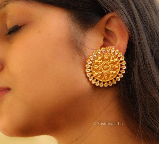 Tattva Broad Kundan Studs